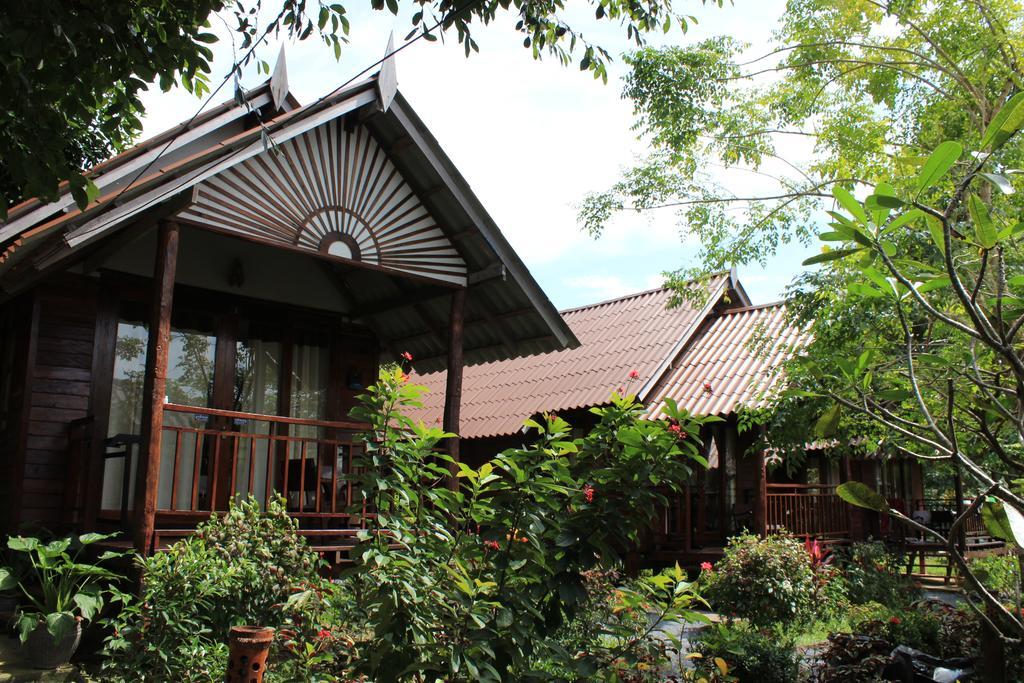 Lanta Happy Hill Hotel Koh Lanta Exterior photo