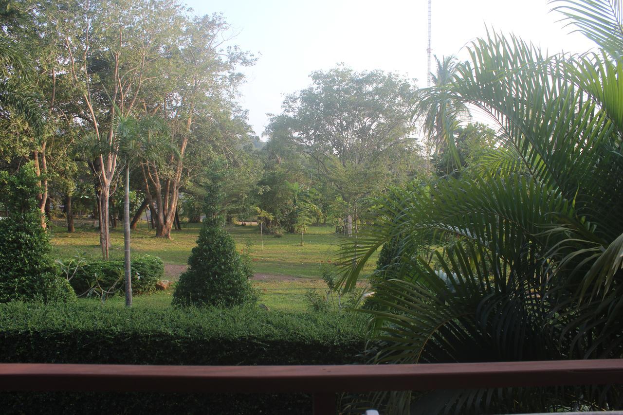 Lanta Happy Hill Hotel Koh Lanta Exterior photo
