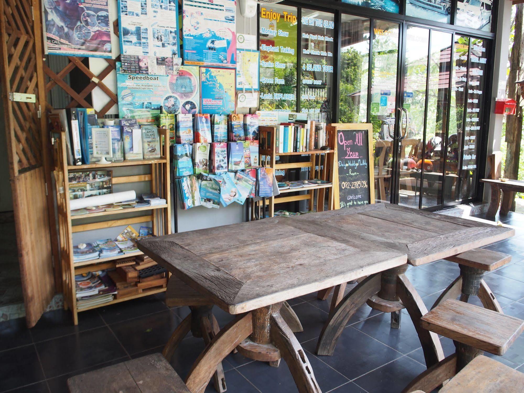 Lanta Happy Hill Hotel Koh Lanta Exterior photo